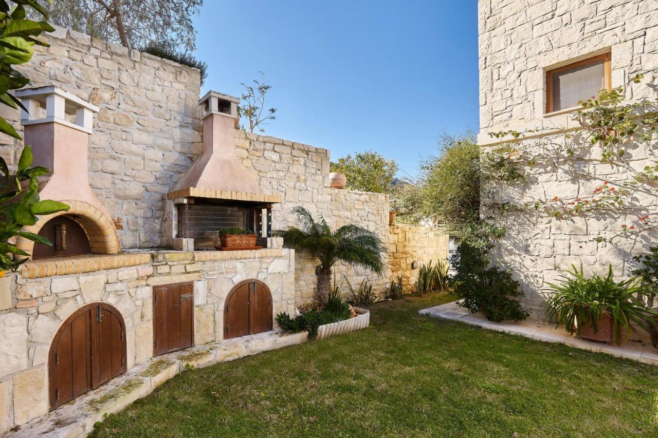 Villa Paradissi In Crete Ajía Pelajía Kültér fotó