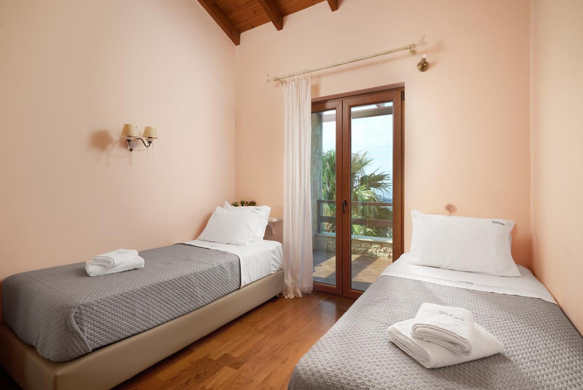 Villa Paradissi In Crete Ajía Pelajía Kültér fotó
